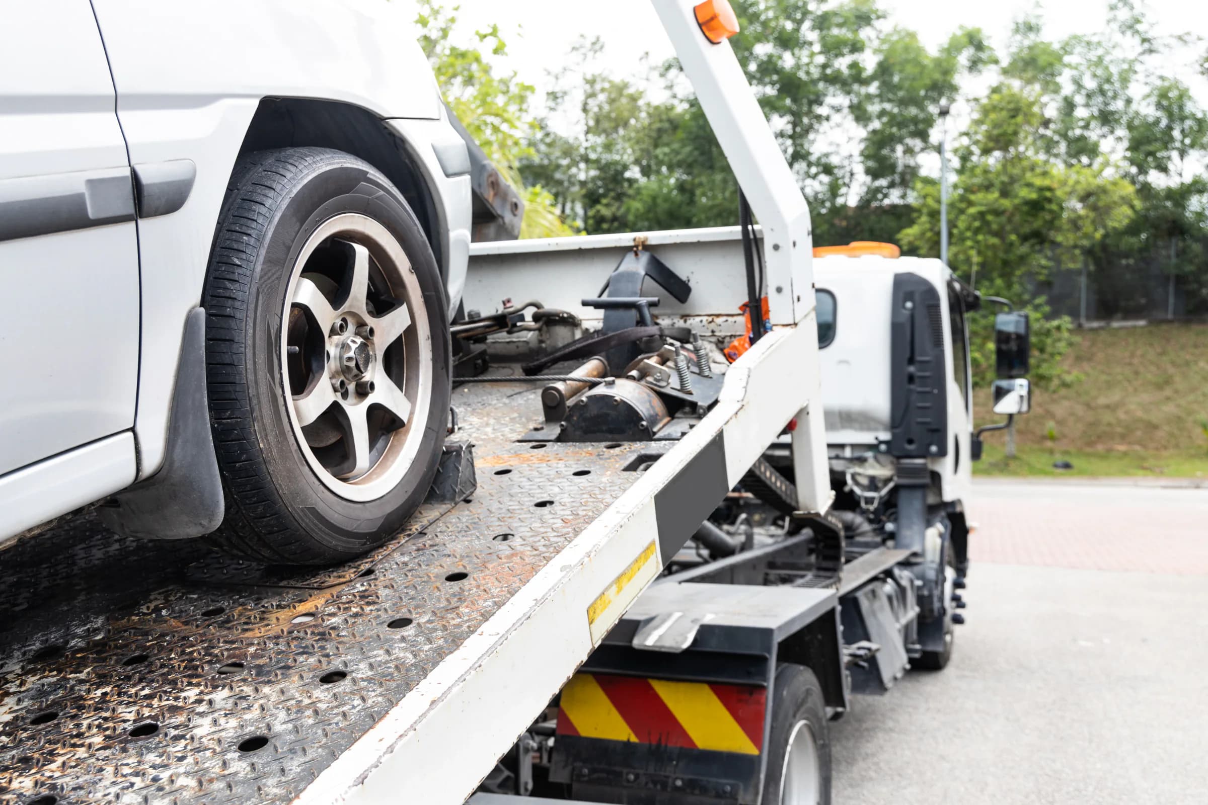 Gaziantep acil çekici ve 7/24 oto yardım servis aracı yolda